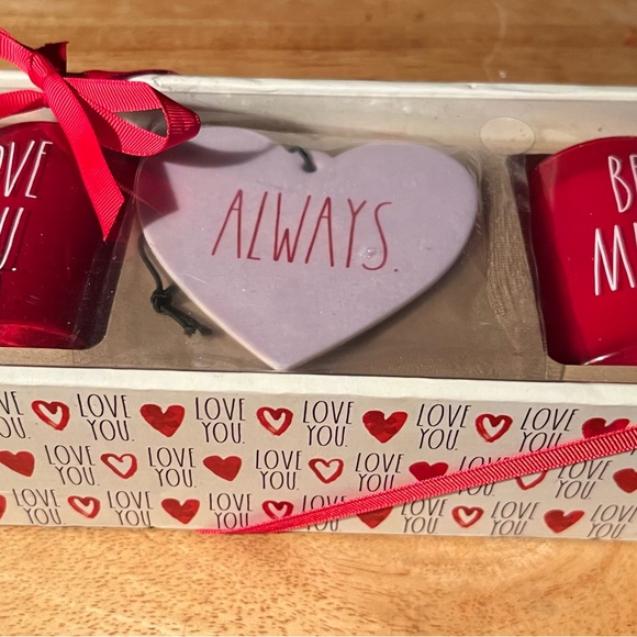 RAE DUNN VALENTINES SET - Picture 5 of 8